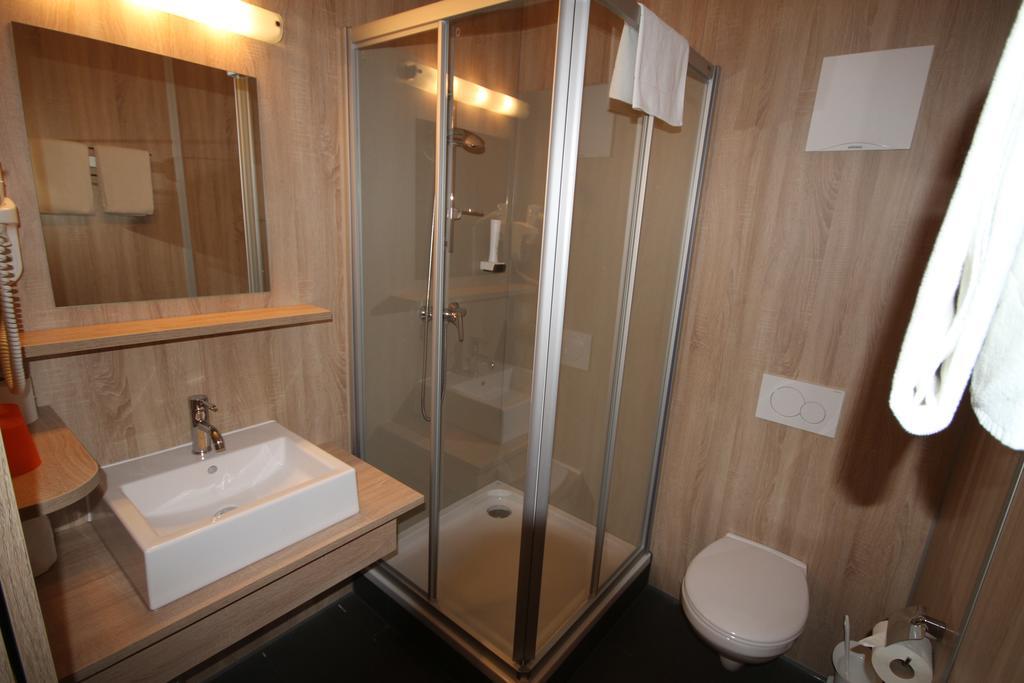 Bernstein-Motel Marchegg Экстерьер фото
