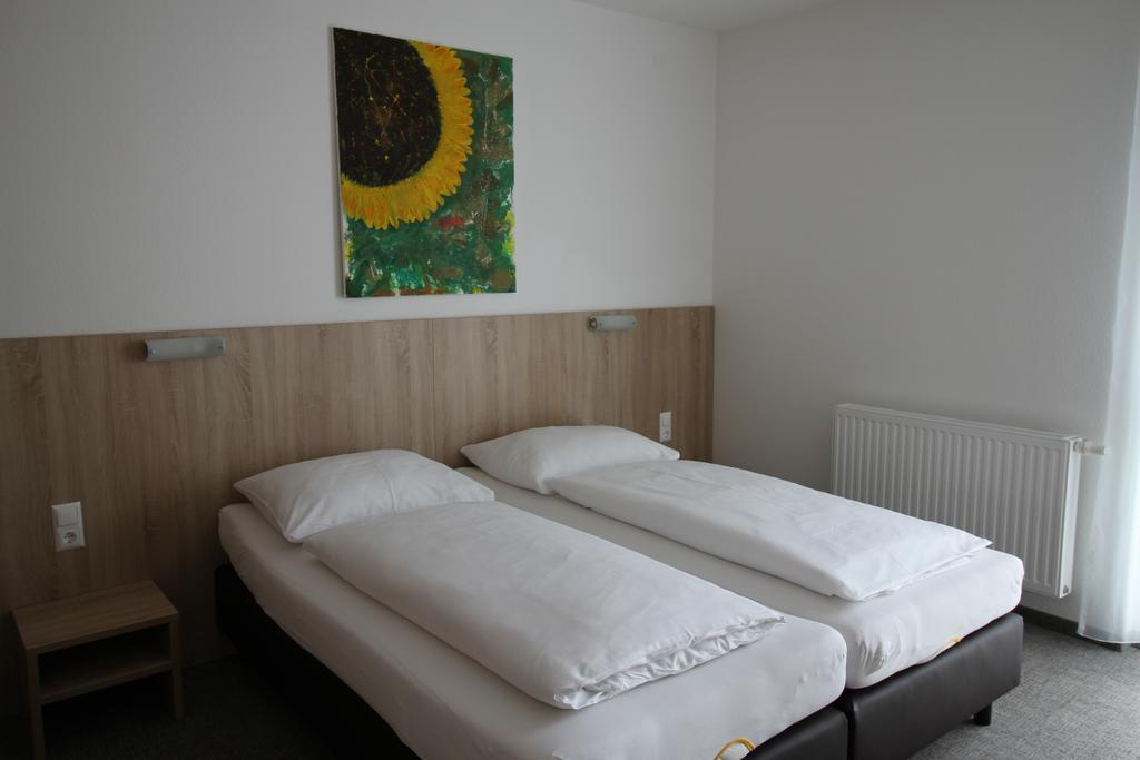Bernstein-Motel Marchegg Экстерьер фото