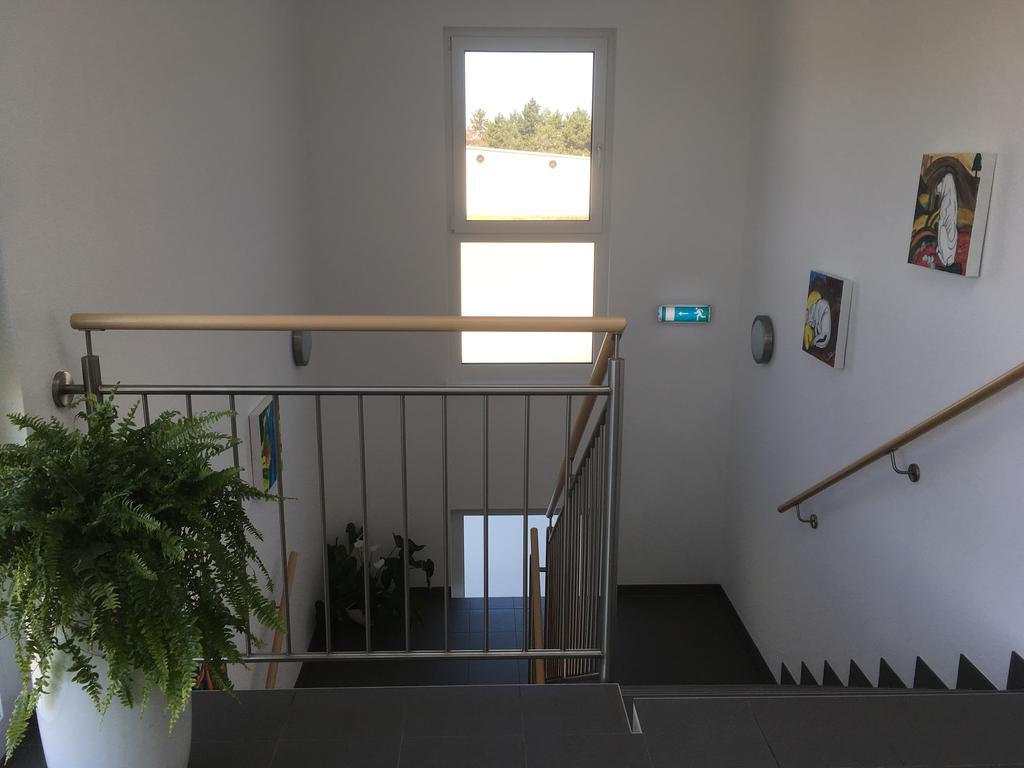 Bernstein-Motel Marchegg Экстерьер фото